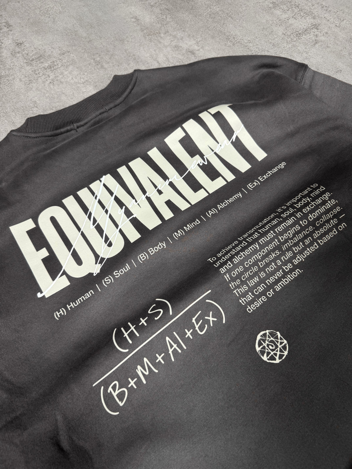 Sudadera Oversized Sin Capucha Equivalent