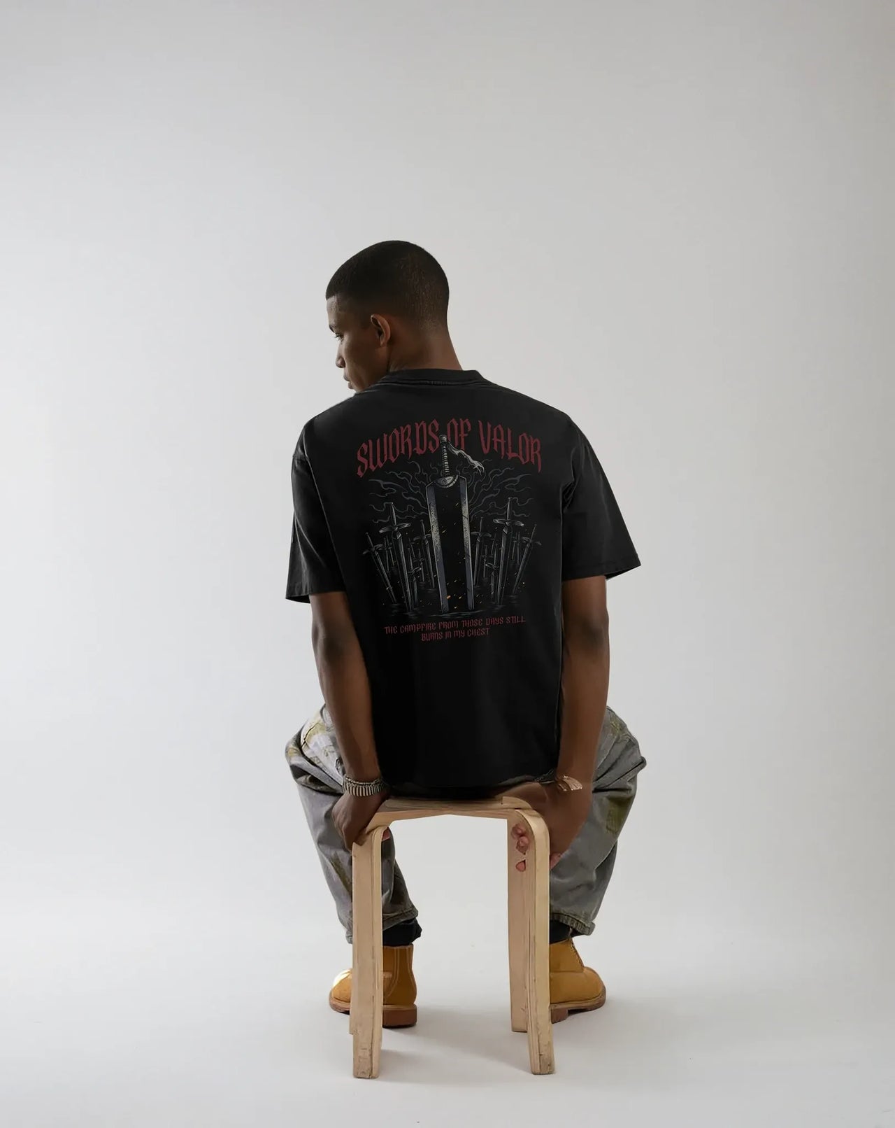 Camiseta Oversize Swords Of Valor